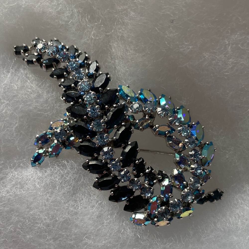 Vintage Signed Sherman Blue Rhinestone Brooch – Sapphire & Aurora Borealis